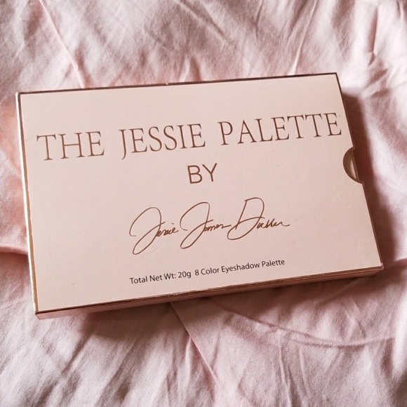 Other - Jessie James Decker palette